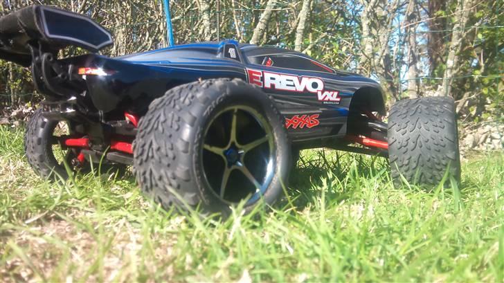 Off-Roader e-revo vxl SOLGT - igen så ond, og lille. ;D billede 11