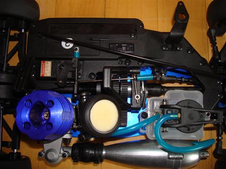 Bil Kyosho FW-06 Corvette C6R billede 11