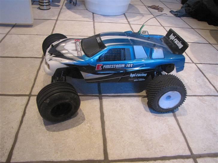 Off-Roader HPI E-firestorm m. team wave billede 1