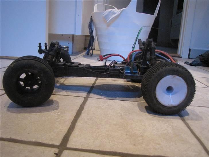 Off-Roader HPI E-firestorm m. team wave billede 3