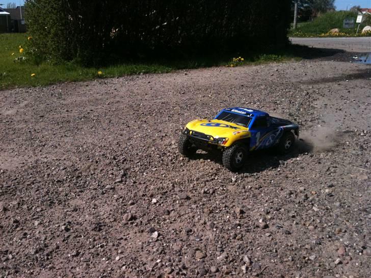 Off-Roader Traxxas Slash 2WD Solgt billede 8