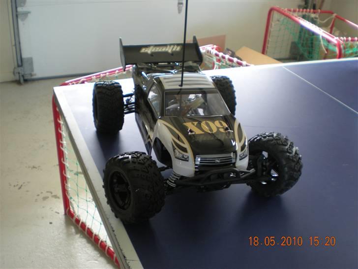 Bil X09 stealt truggy billede 1