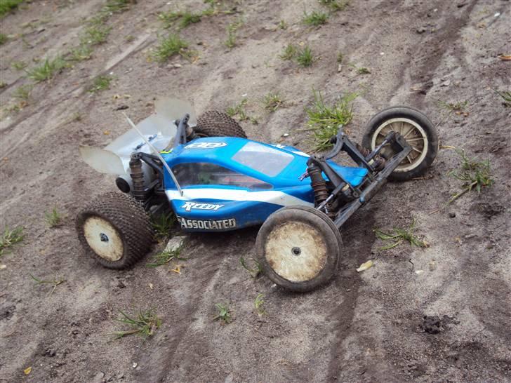 Buggy Associated b4 FT billede 1