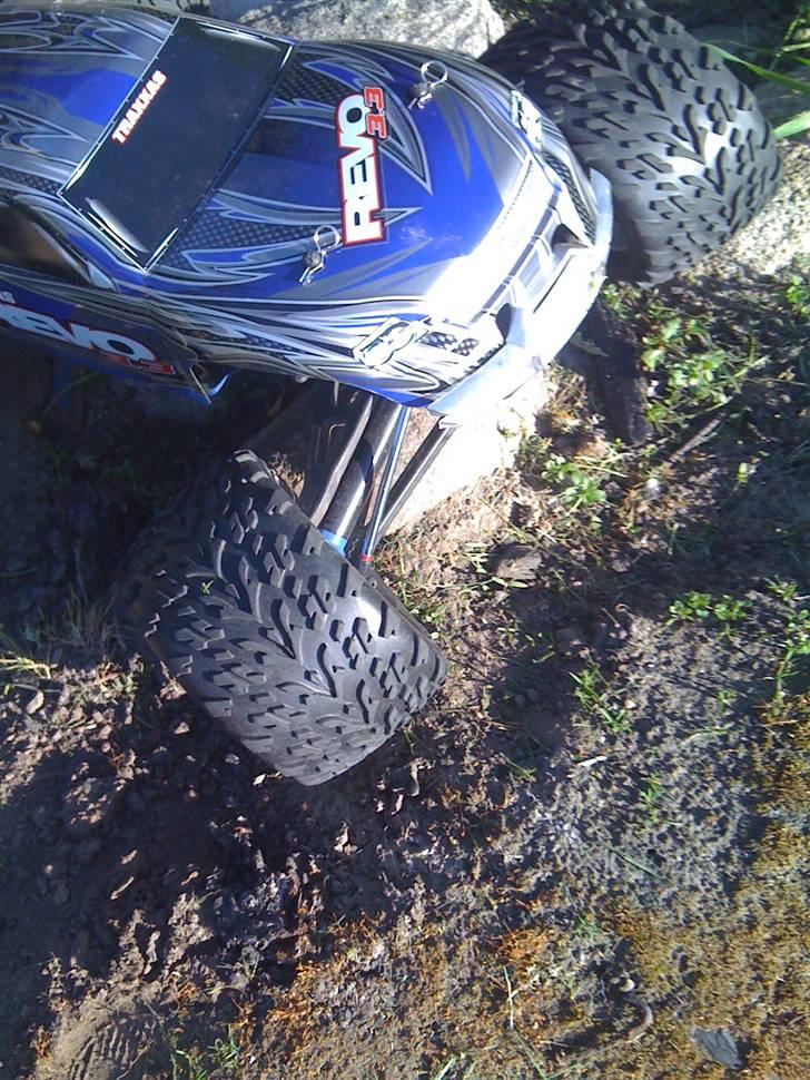 Bil traxxas revo 3.3 billede 5
