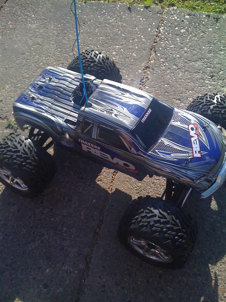 Bil traxxas revo 3.3 billede 14