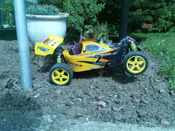 Bil Atomic Warhead SOLGT billede 2