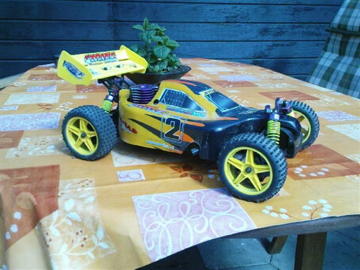 Bil Atomic Warhead SOLGT billede 3