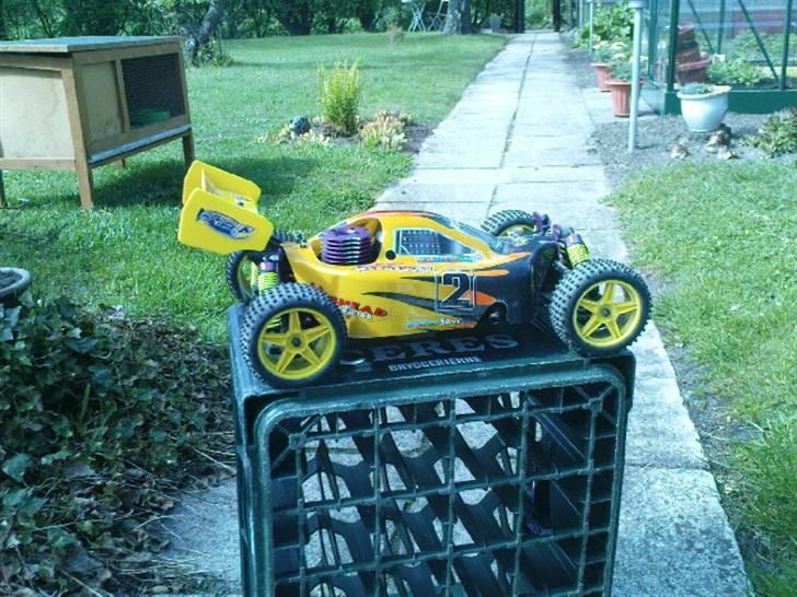 Bil Atomic Warhead SOLGT billede 5