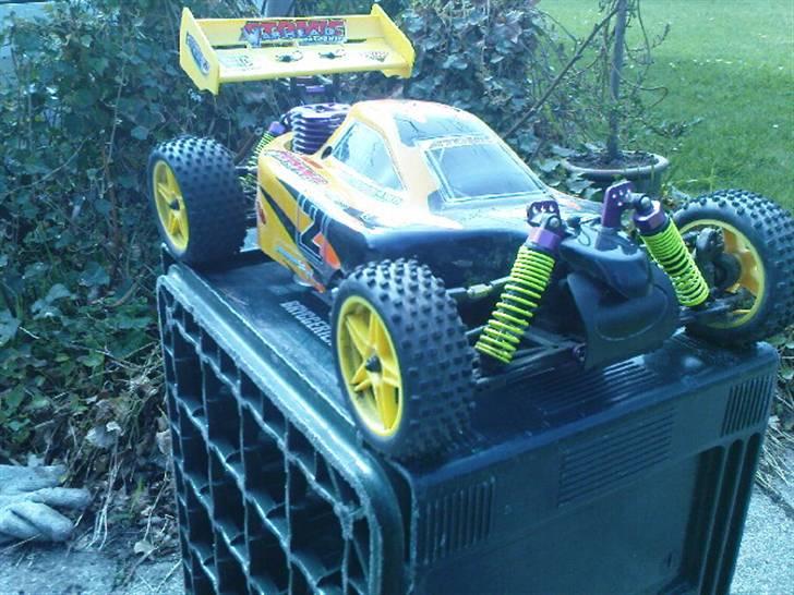 Bil Atomic Warhead SOLGT billede 8