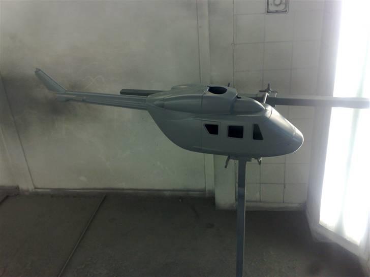 Helikopter Graupner Hirobo BK 117 - så er den slebet ned og fået grunder og fylder, klar til hvid pearl med klarlak billede 10