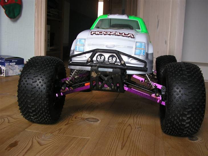 {{currentPhoto.altText}} billede {{currentPhoto.number}}