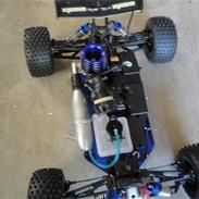 Bil Kyosho DBX Nitro buggy