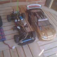 Bil 1:10 HBX Skyline