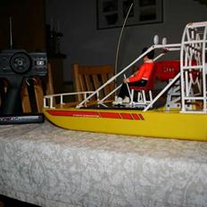 Båd Kyosho Tom's River