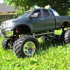Truck             Tamiya Tundra