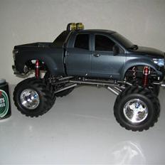 Truck             Tamiya Tundra