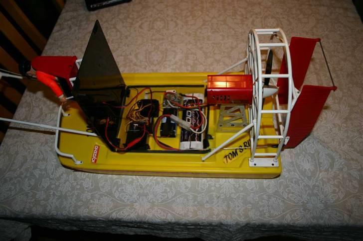 Båd Kyosho Tom's River billede 6