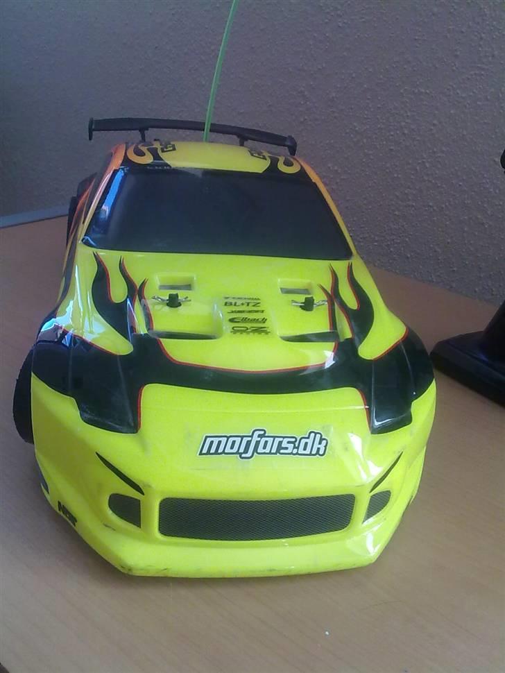 Bil HBX Nissan GT-R Drift  - gammel karosse og gamle rc før opgraderingen billede 13