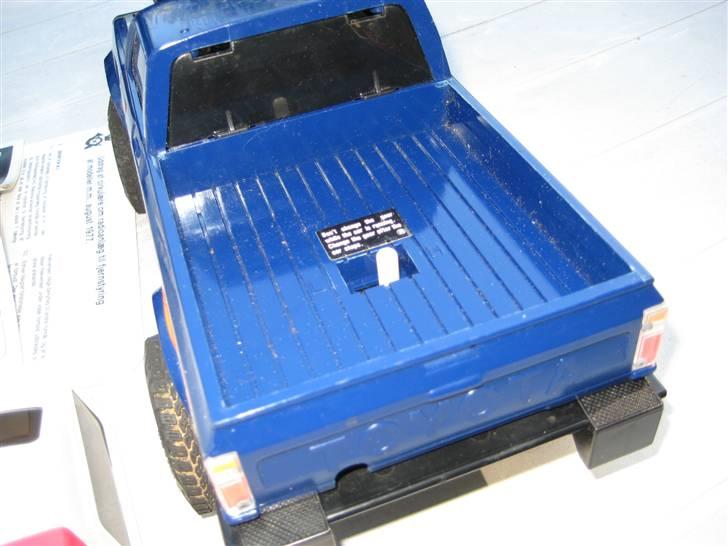 Off-Roader Nikko Hilux 4Wd  - Skift mellem høj og lav billede 7