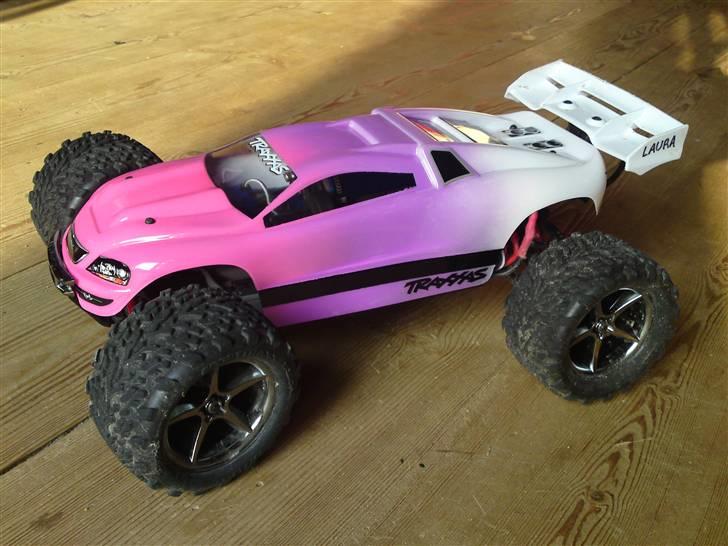 Bil E-Revo VXL 2,4ghz (7107)  - GirlPower Edition One :-) billede 9