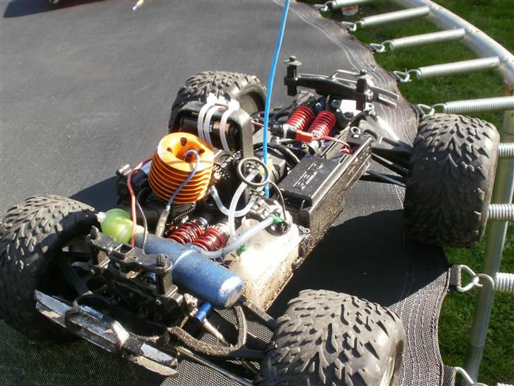 Off-Roader Traxxas Revo 2.5  - bagfra?XD billede 9