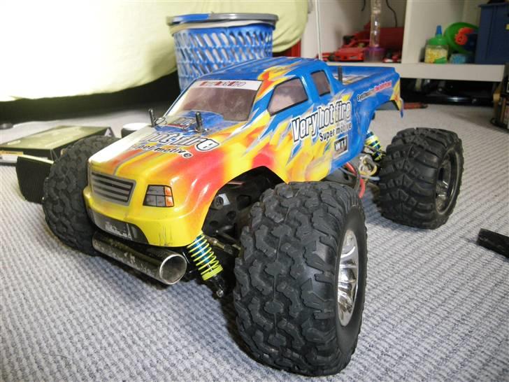 Off-Roader hbx bonzer monster truck solgt billede 1