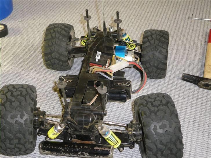 Off-Roader hbx bonzer monster truck solgt billede 3