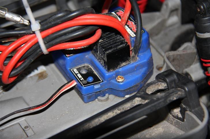 Bil Traxxas E-Maxx Svend billede 8