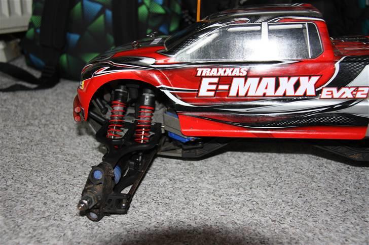 Bil Traxxas E-Maxx Svend billede 16