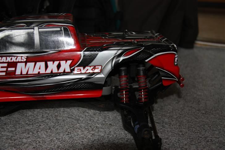 Bil Traxxas E-Maxx Svend billede 17
