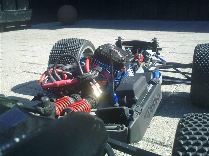 Off-Roader E-revo Brushless Edition billede 16