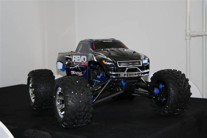 Off-Roader Traxxas - Revo 3.3 billede 1