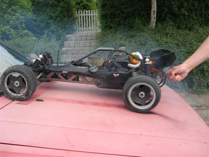 Bil Solgt : HPI Baja 5B SS - Hjulkrads på motorhjelmen af min bil.... hihi billede 9