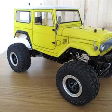 Off-Roader Tamiya CR-01 FJ40 #58405