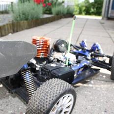 Buggy Off-Roader Kyosho Inferno