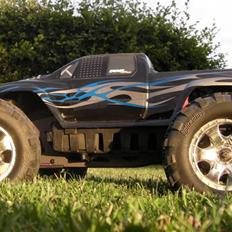 Off-Roader HPI Savage 2350 flux