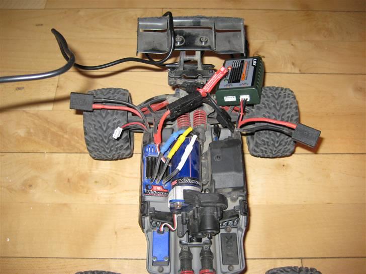 Bil Traxxas1/16 E-Revo(SOLGT) billede 14