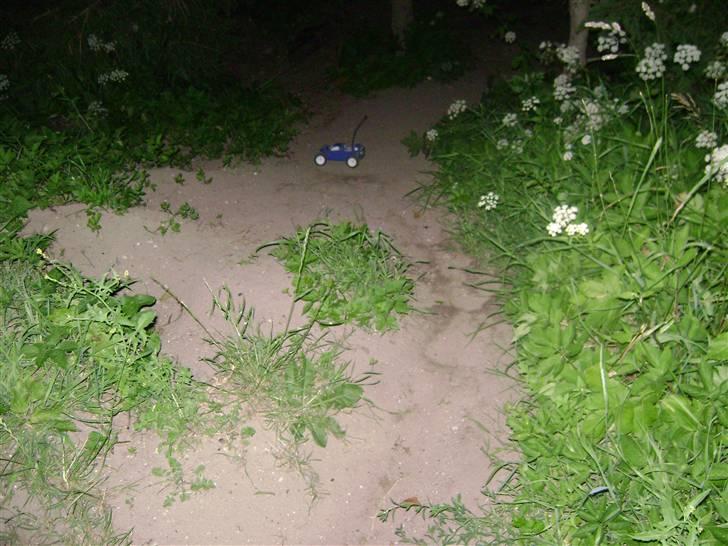 Off-Roader A-tech XMT4 *Byttet* - Har fundet det fede sted til at køre med min mini stadium truck!! :D billede 7