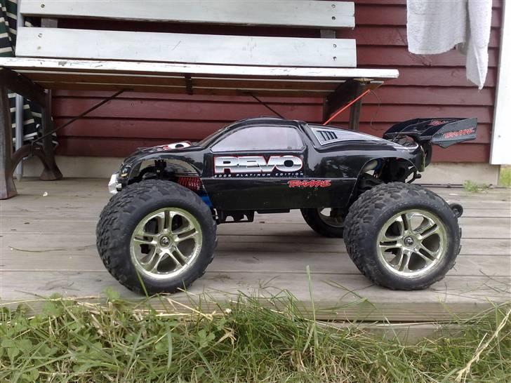 Bil Revo 3.3 billede 3