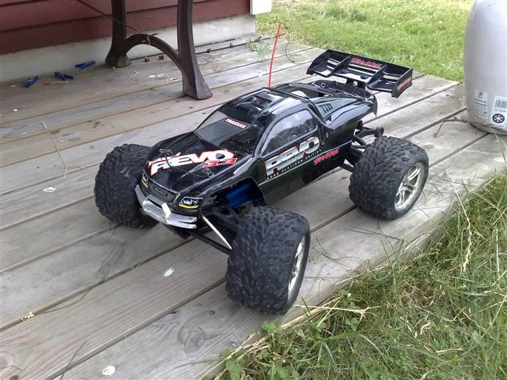 Bil Revo 3.3 billede 4