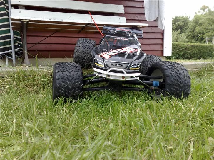 Bil Revo 3.3 billede 9