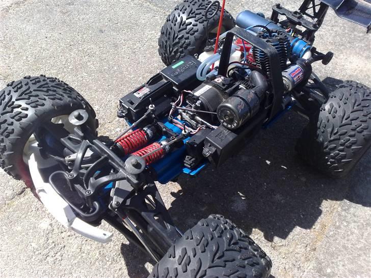 Bil Revo 3.3 billede 16
