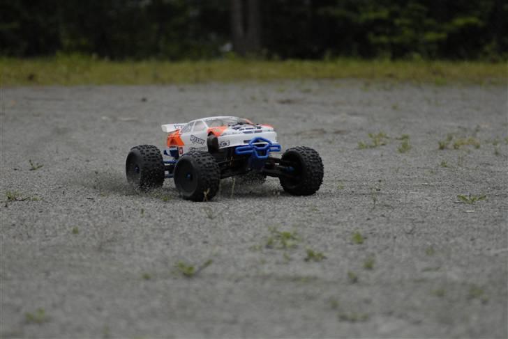 Bil E-Maxx - BAD´lands dæk. billede 1