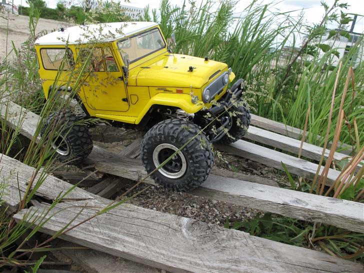 Off-Roader Tamiya CR-01 FJ40 #58405 billede 1