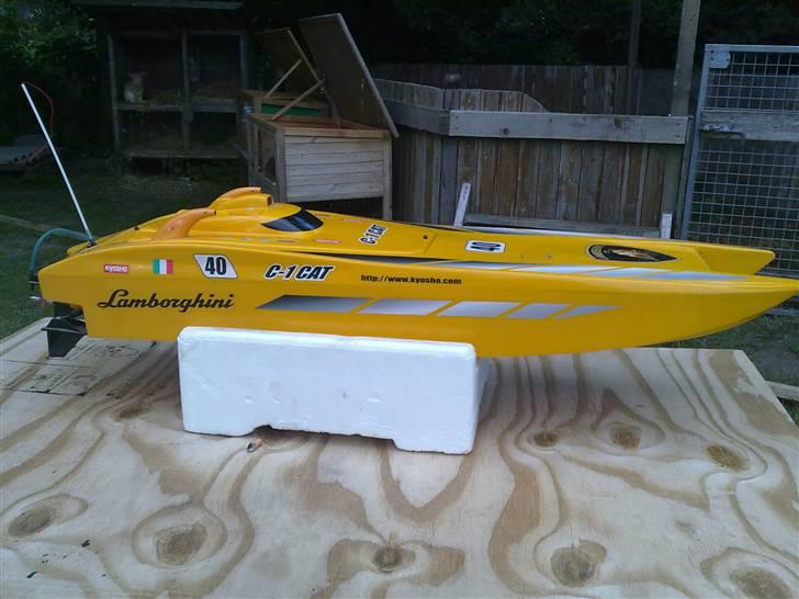 Båd   KYOSHO Lamborghini C-1  billede 2