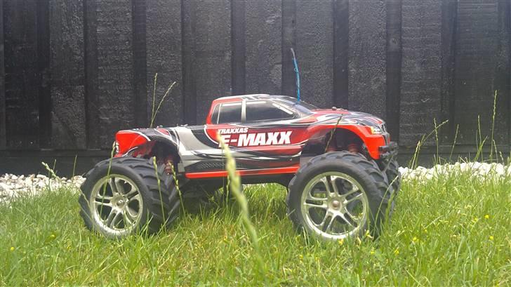 Truck E-maxx brushless *SOLGT* billede 10
