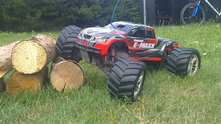 Truck E-maxx brushless *SOLGT* billede 12