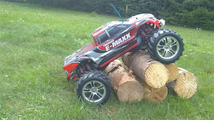 Truck E-maxx brushless *SOLGT* billede 15