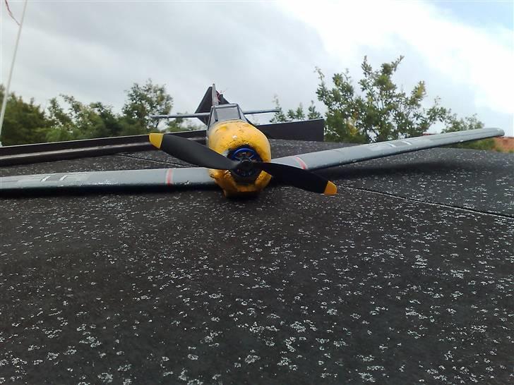 Fly Messerschmitt Bf-109F RIP - Malet skala prop billede 8