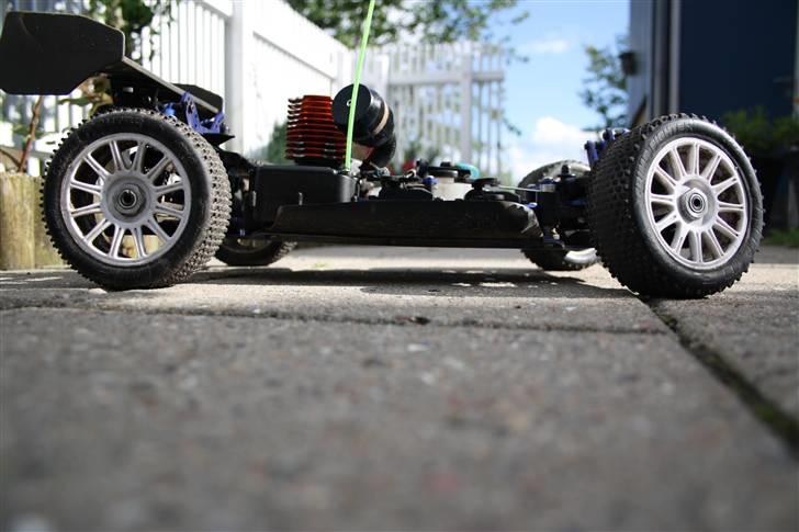 Buggy Off-Roader Kyosho Inferno billede 12